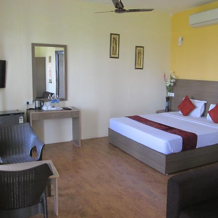 The Ashok Beach Resort Puducherry Eksteriør billede