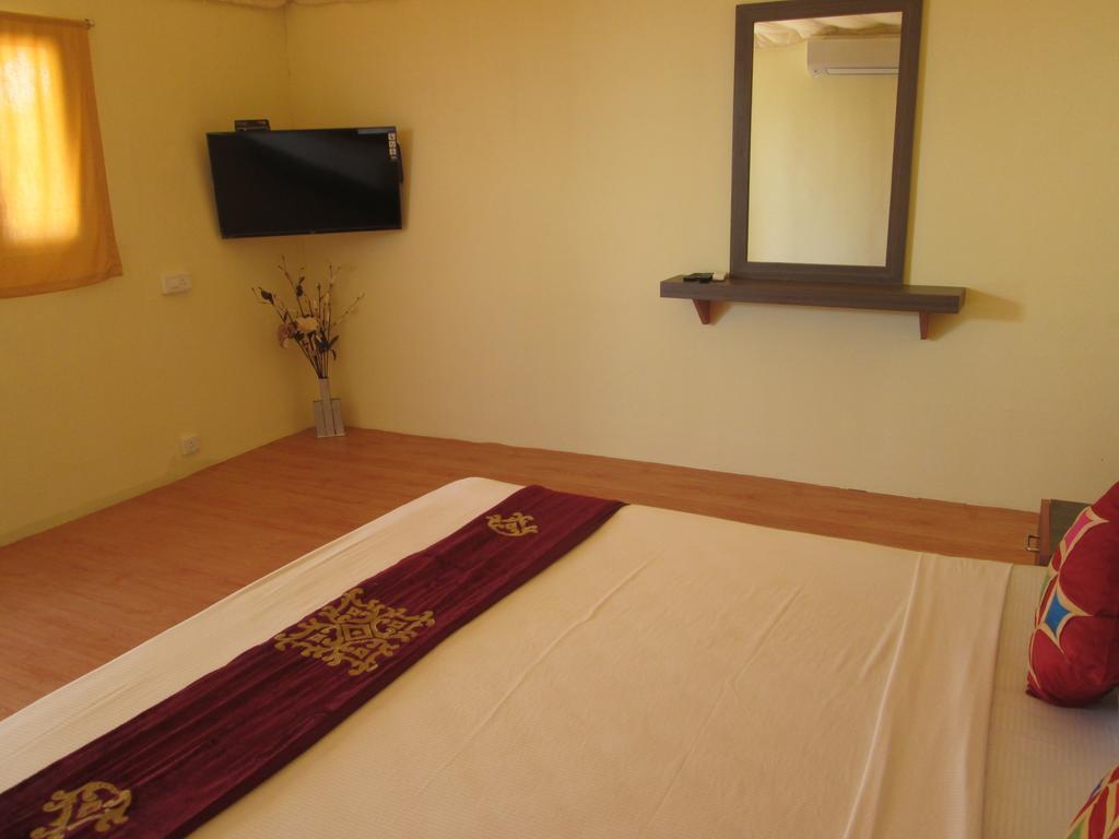 The Ashok Beach Resort Puducherry Eksteriør billede