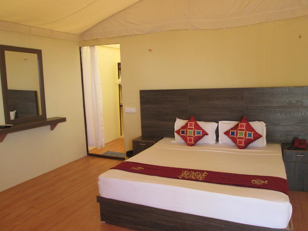 The Ashok Beach Resort Puducherry Eksteriør billede