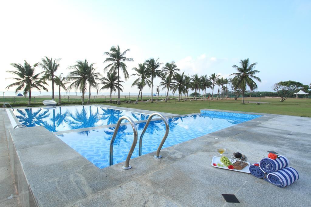 The Ashok Beach Resort Puducherry Eksteriør billede