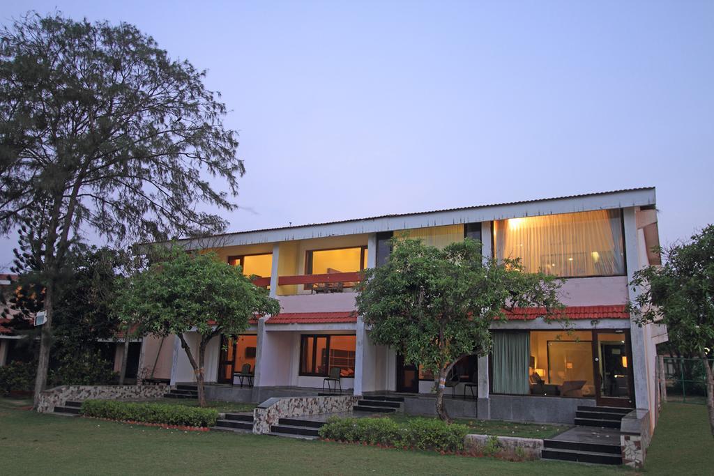 The Ashok Beach Resort Puducherry Eksteriør billede