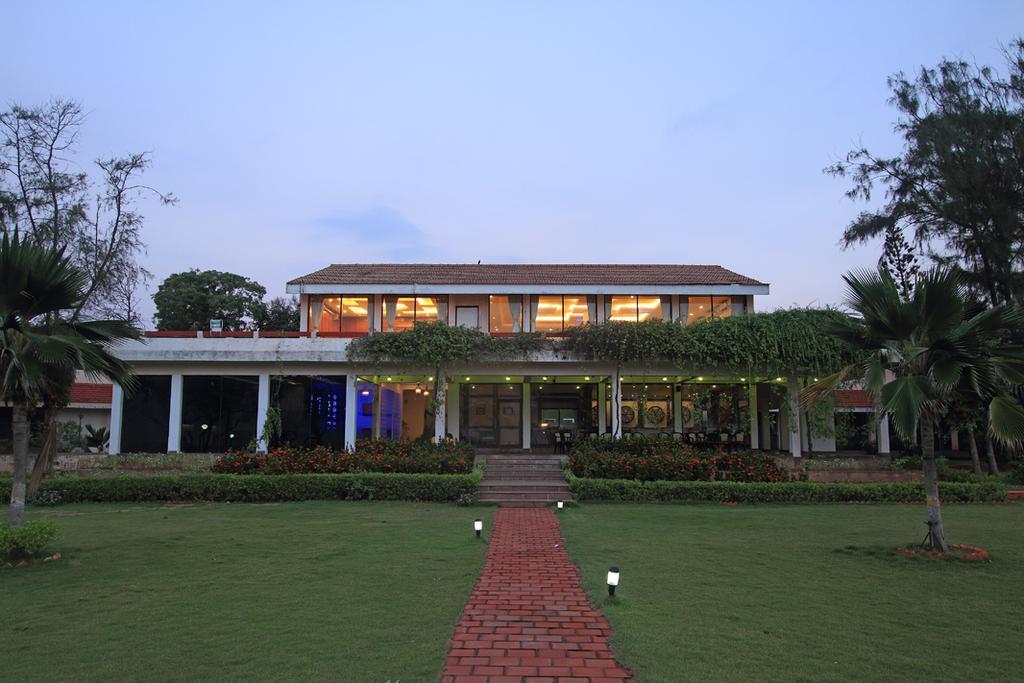 The Ashok Beach Resort Puducherry Eksteriør billede