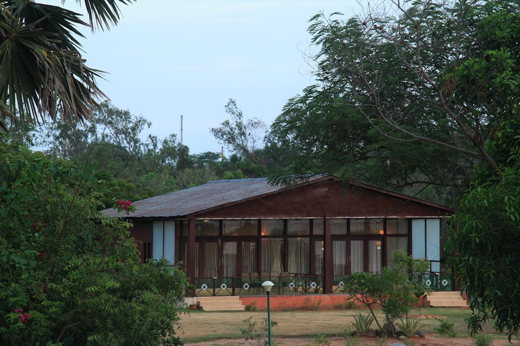 The Ashok Beach Resort Puducherry Eksteriør billede