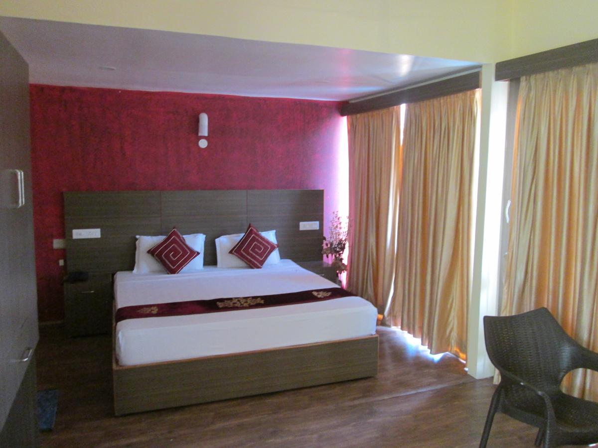 The Ashok Beach Resort Puducherry Eksteriør billede